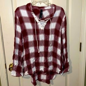 Seven7 maroon and white flannel